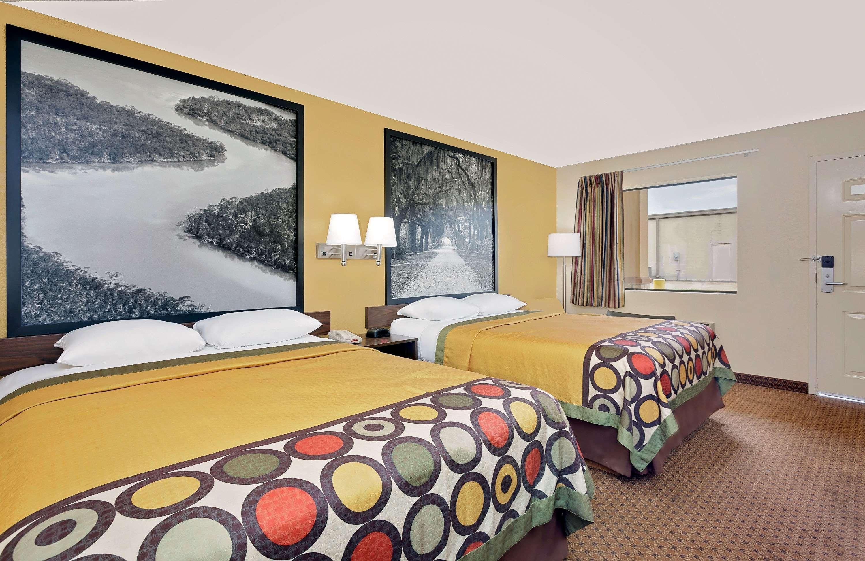Super 8 By Wyndham Byron/South Macon Hotel Eksteriør billede