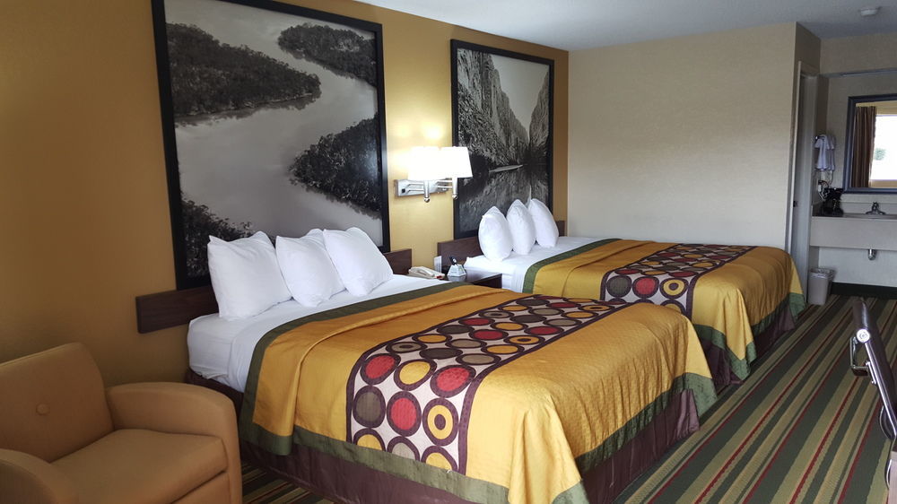 Super 8 By Wyndham Byron/South Macon Hotel Eksteriør billede