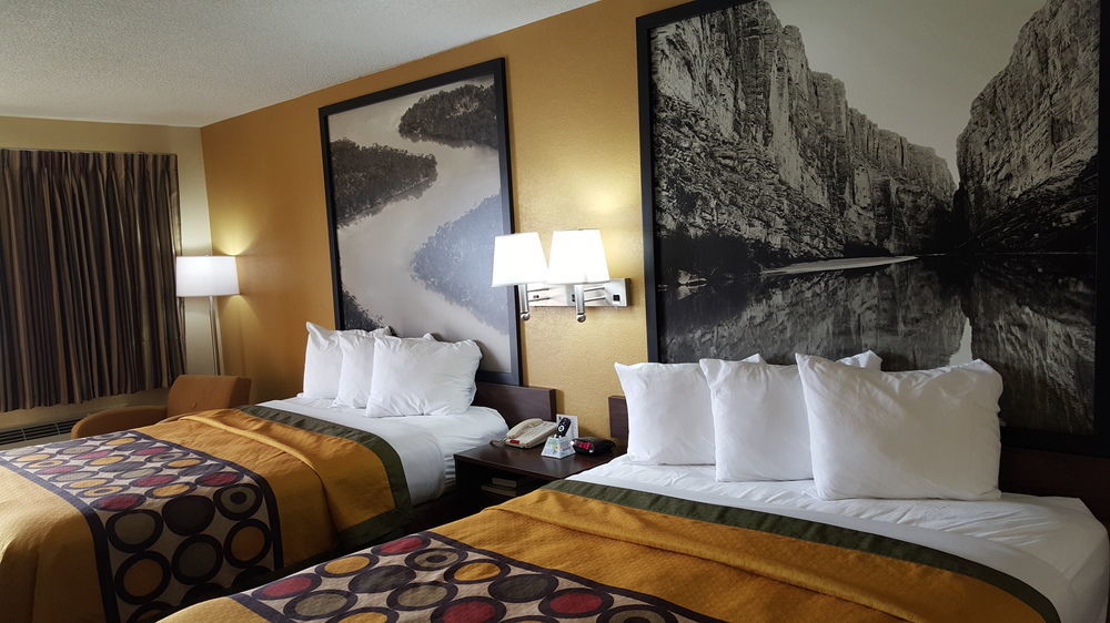Super 8 By Wyndham Byron/South Macon Hotel Eksteriør billede